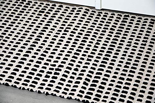 MystiqueDecors Natural White & Black Rug - Checkered Indoor Large Door Mat - Non-Slip Eco-Friendly 100% Cotton Chindi Area Rug (27"X45")